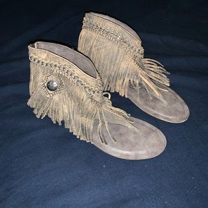 Fringe sandals